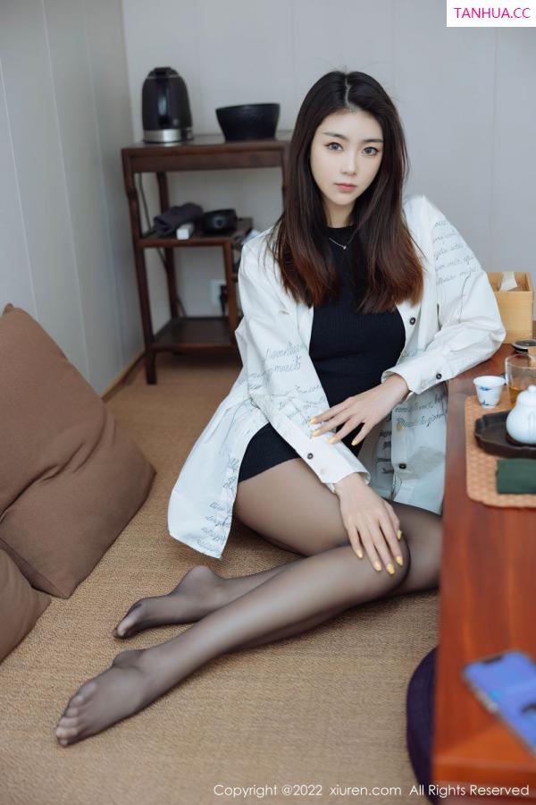 可乐Vicky  [XiuRen]高清写真图 2022.04.07 No.4832 可樂Vicky第2张图片